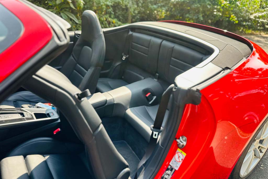 Porsche 911 Carrera Cabriolet