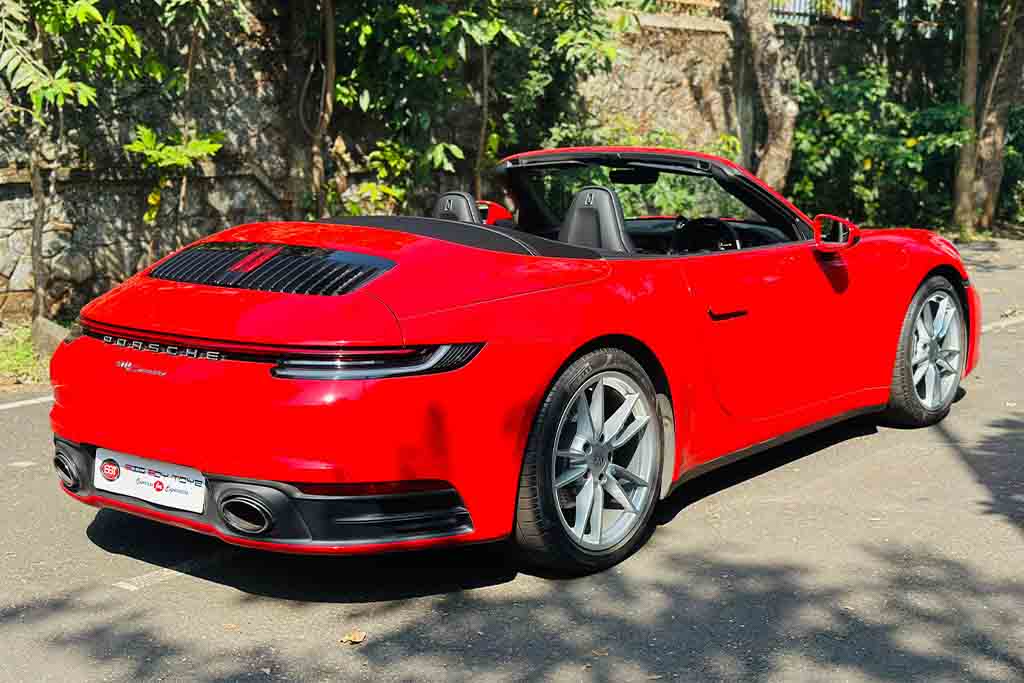 Porsche 911 Carrera Cabriolet