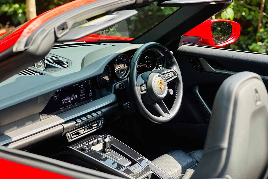 Porsche 911 Carrera Cabriolet