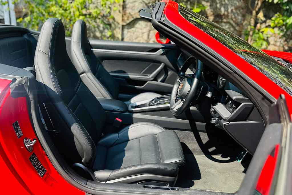 Porsche 911 Carrera Cabriolet