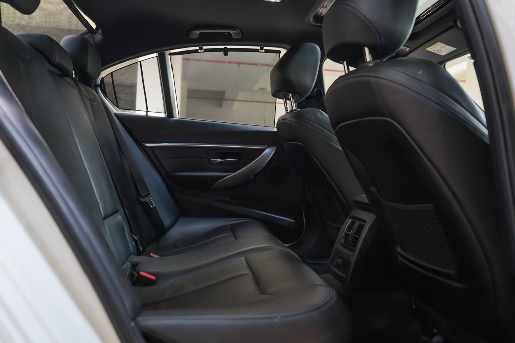 BMW 330i M Sport Shadow Edition