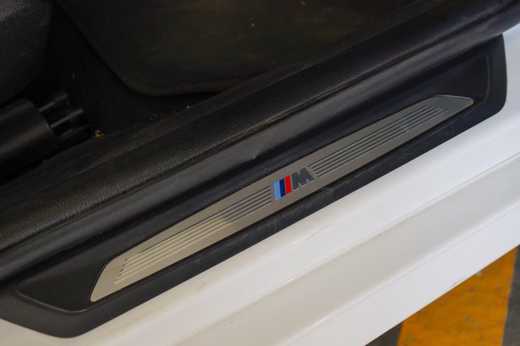 BMW 330i M Sport Shadow Edition