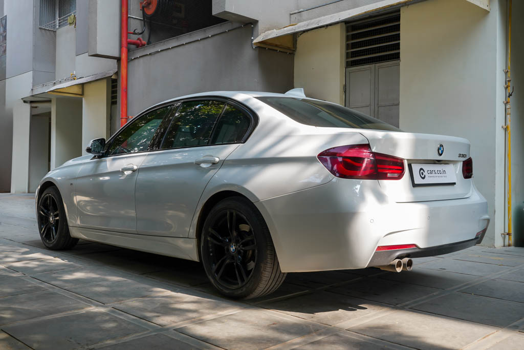 BMW 330i M Sport Shadow Edition