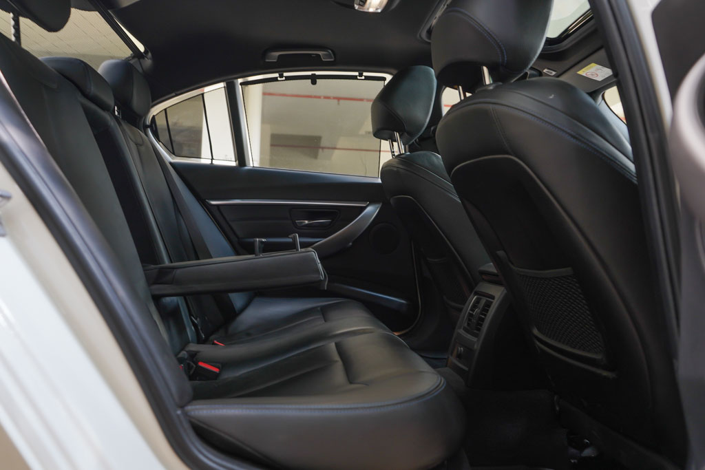 BMW 330i M Sport Shadow Edition