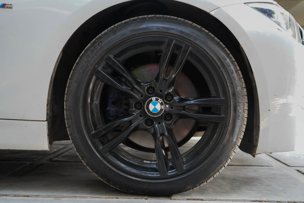 BMW 330i M Sport Shadow Edition