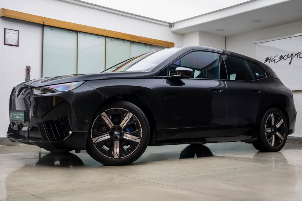 BMW IX XDRIVE40