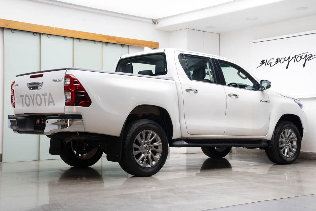 Toyota Hilux High 4×4 AT