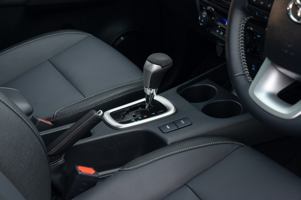 Toyota Hilux High 4×4 AT