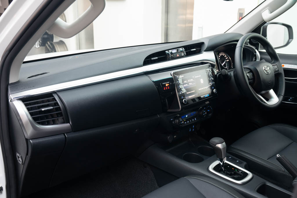 Toyota Hilux High 4×4 AT