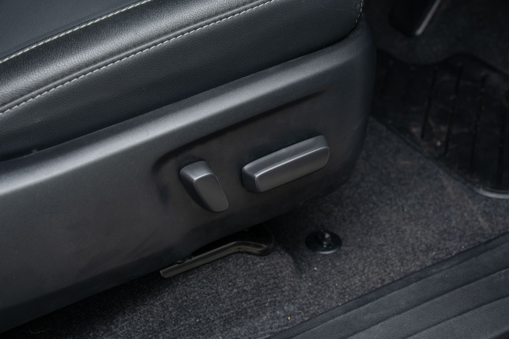 Toyota Hilux High 4×4 AT