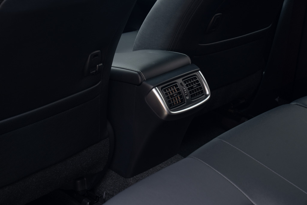 Toyota Hilux High 4×4 AT