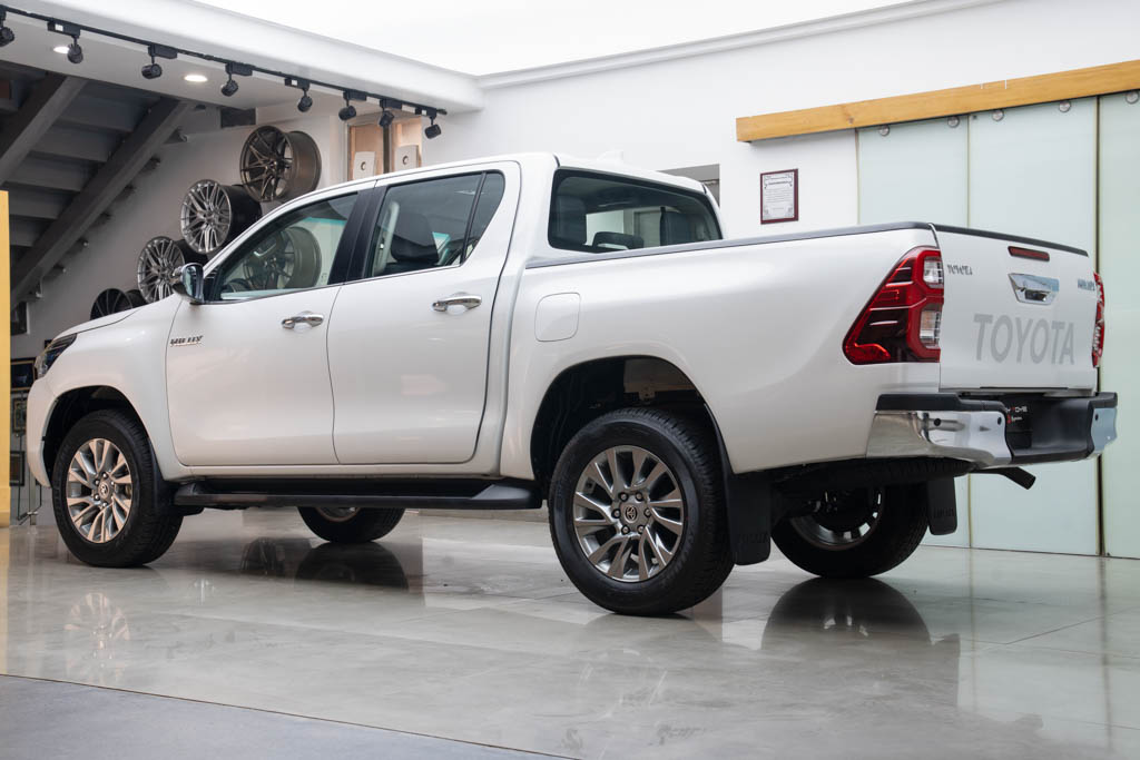 Toyota Hilux High 4×4 AT