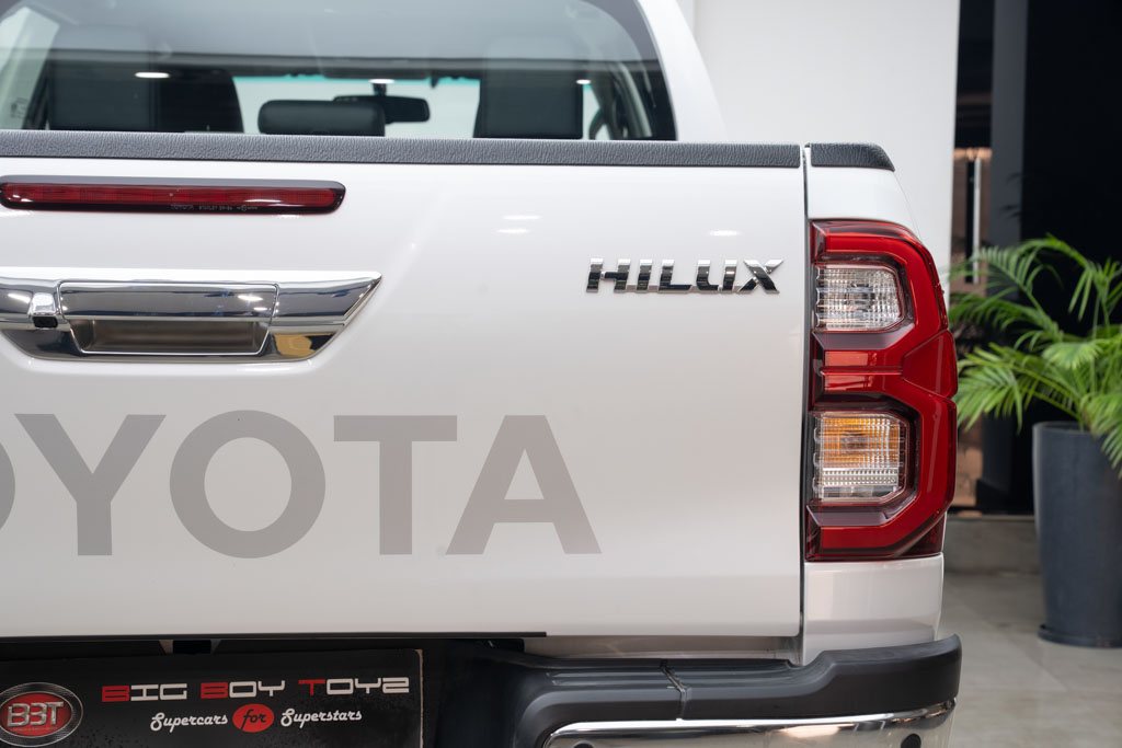 Toyota Hilux High 4×4 AT