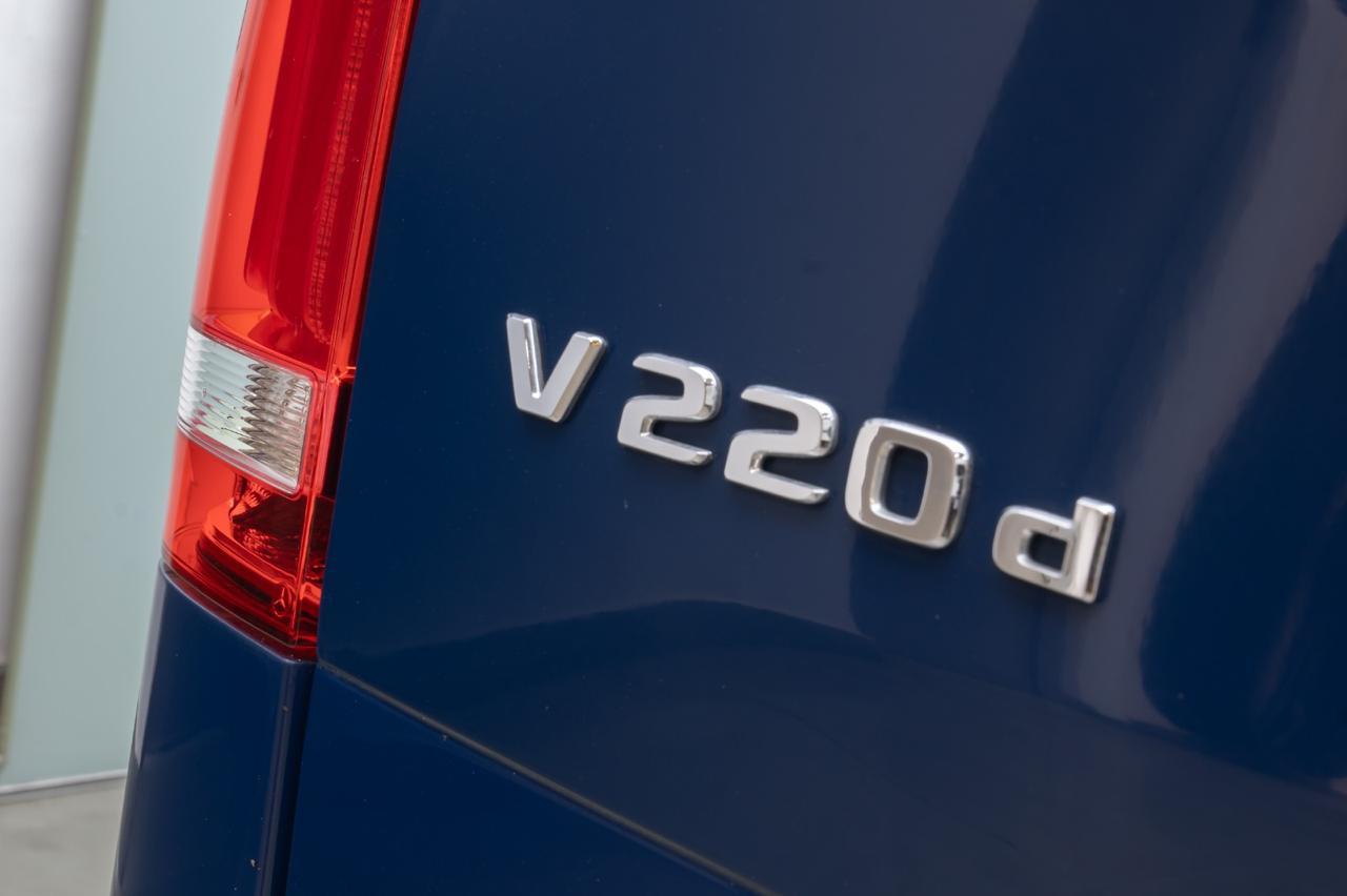 Mercedes Benz V220d Elite 