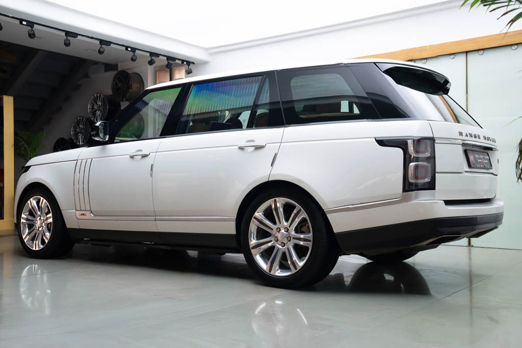 Range Rover SV Autobiography 4.4