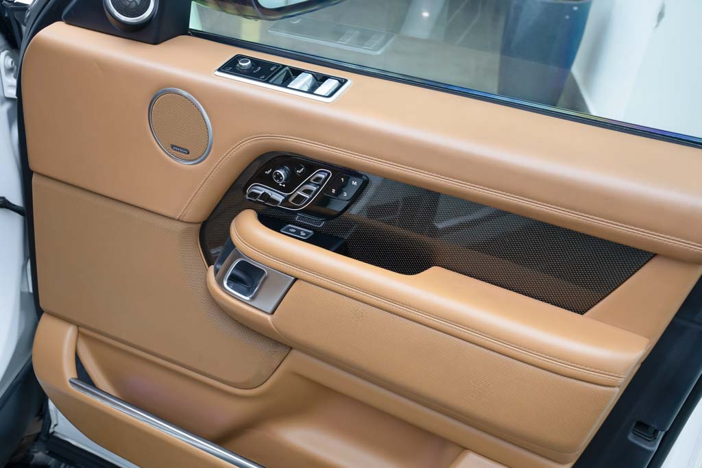 Range Rover SV Autobiography 4.4