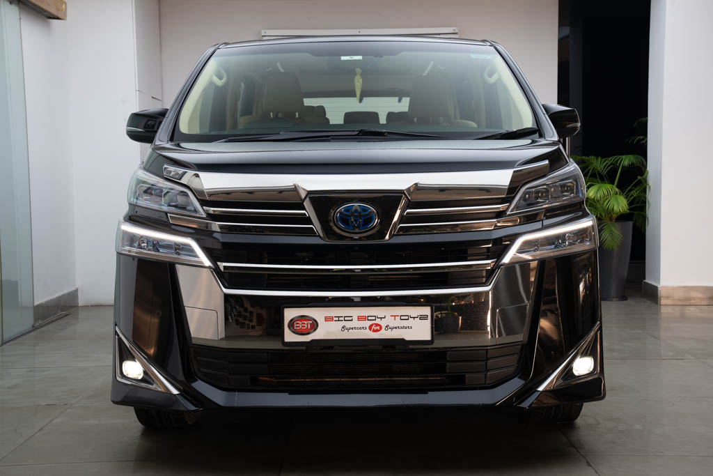 Toyota Vellfire Executive