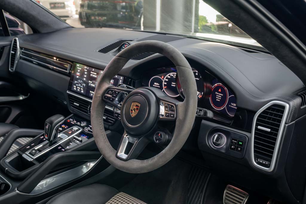 Porsche Cayenne Turbo Coupe