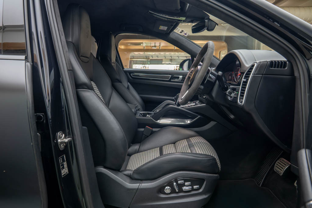 Porsche Cayenne Turbo Coupe