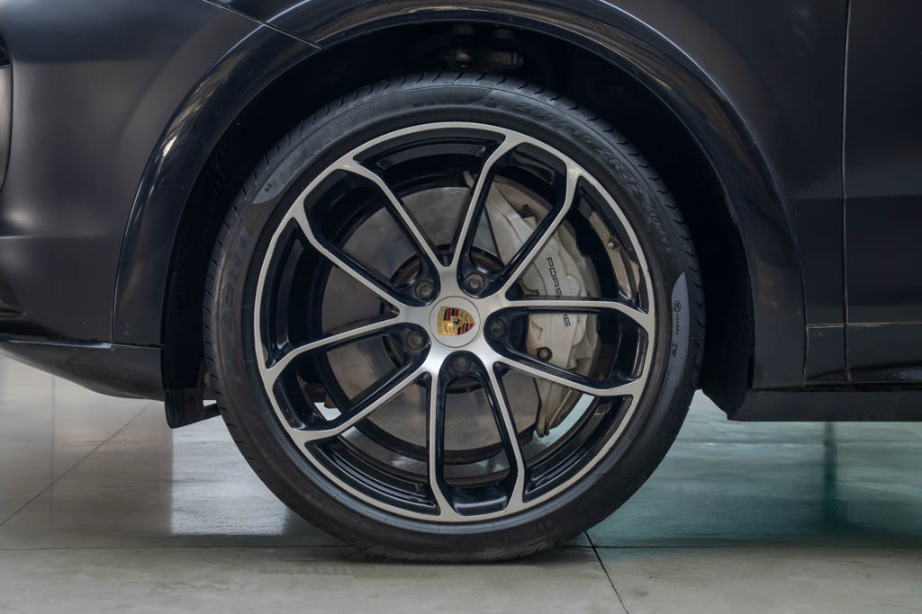 Porsche Cayenne Turbo Coupe