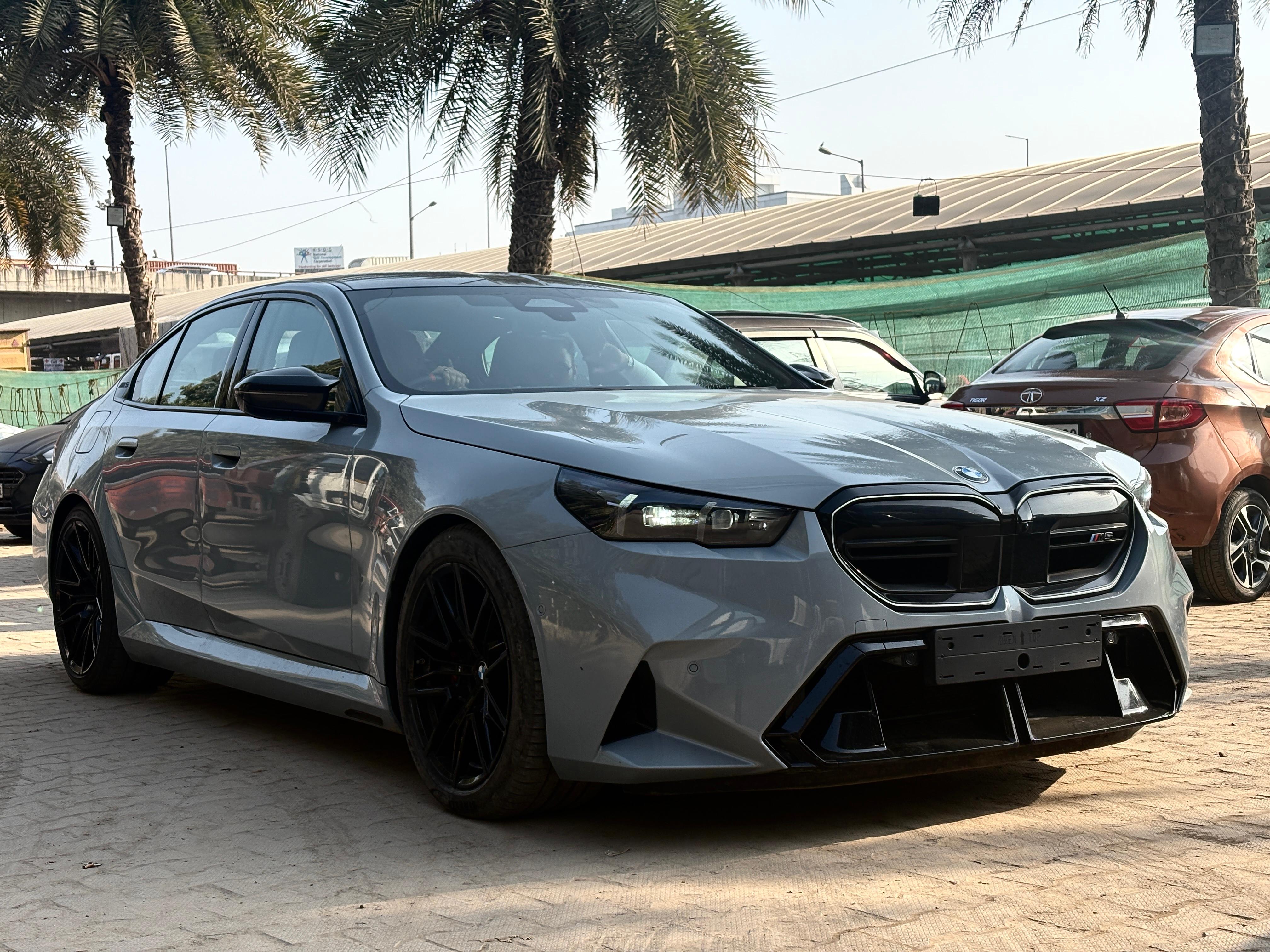 BMW G90 M5