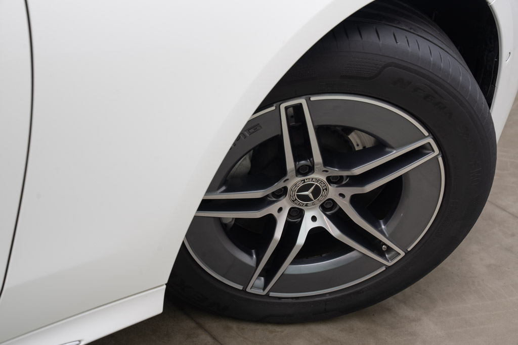 Mercedes Benz E450 AMG LINE