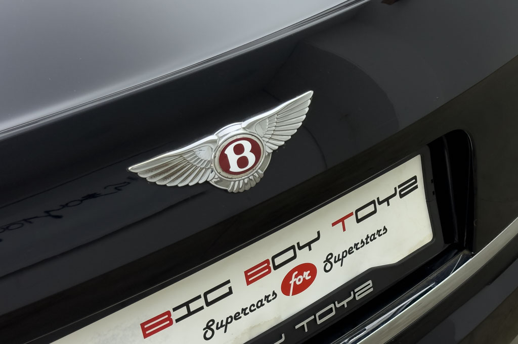 BENTLEY FLYING SPUR V8