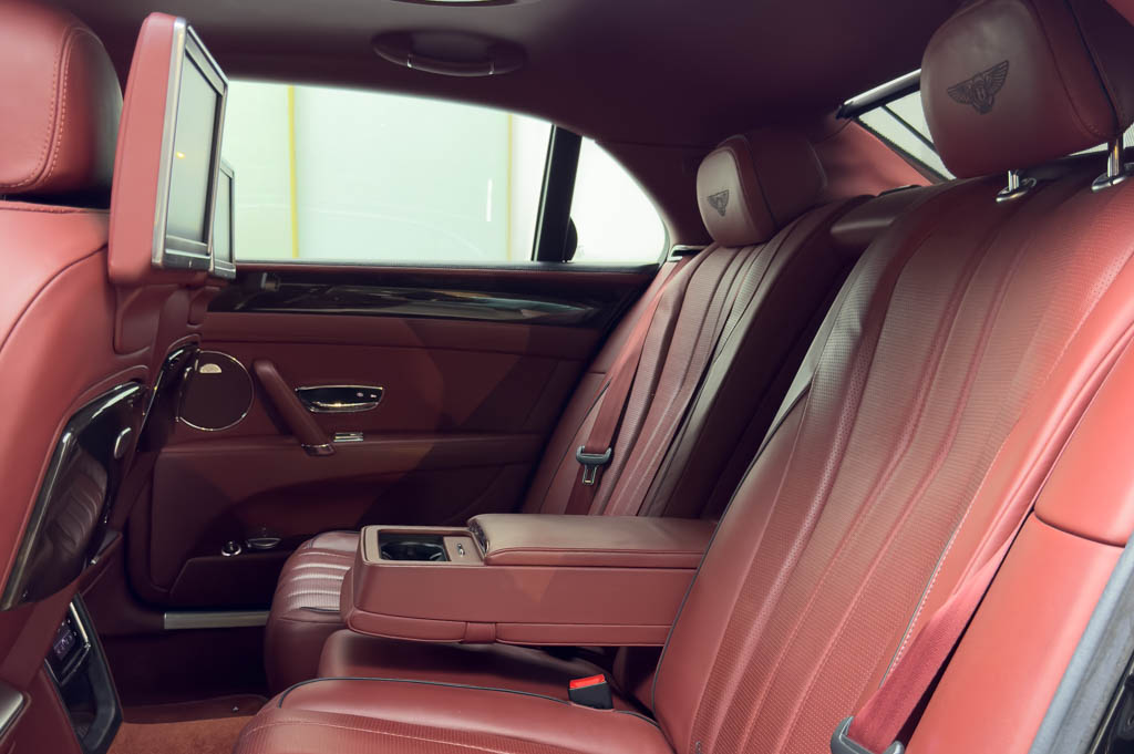 BENTLEY FLYING SPUR V8