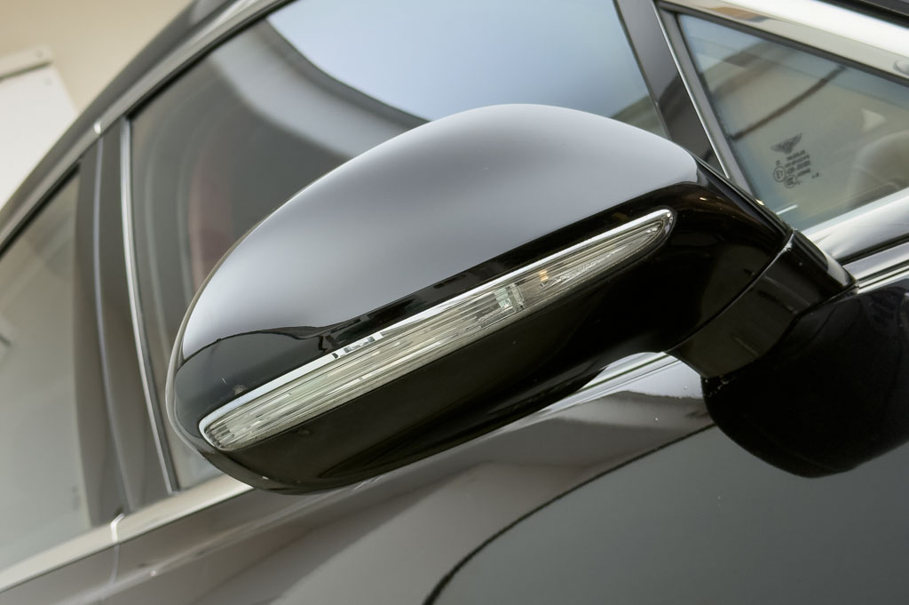 BENTLEY FLYING SPUR V8