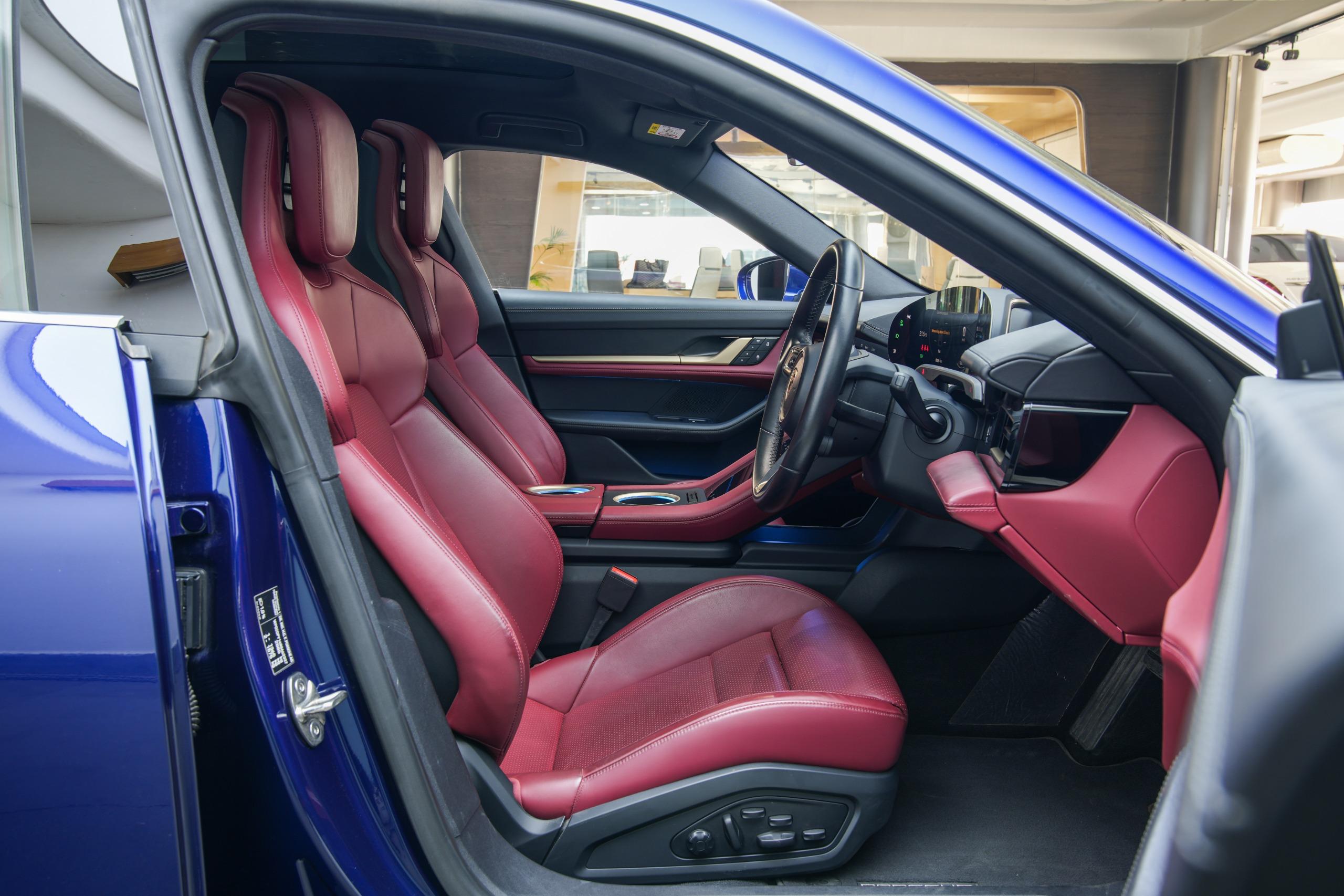 Porsche Taycan 4S Cross Tourismo