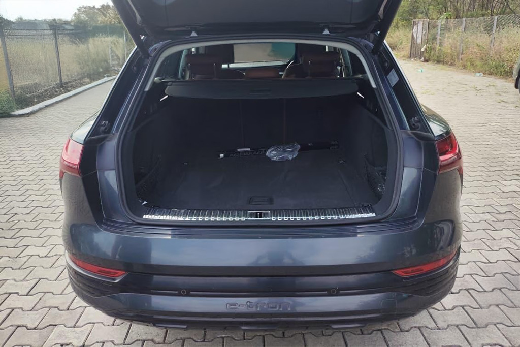 AUDI Q8 E-TRON 55 QUATTRO