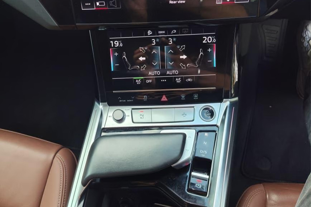 AUDI Q8 E-TRON 55 QUATTRO