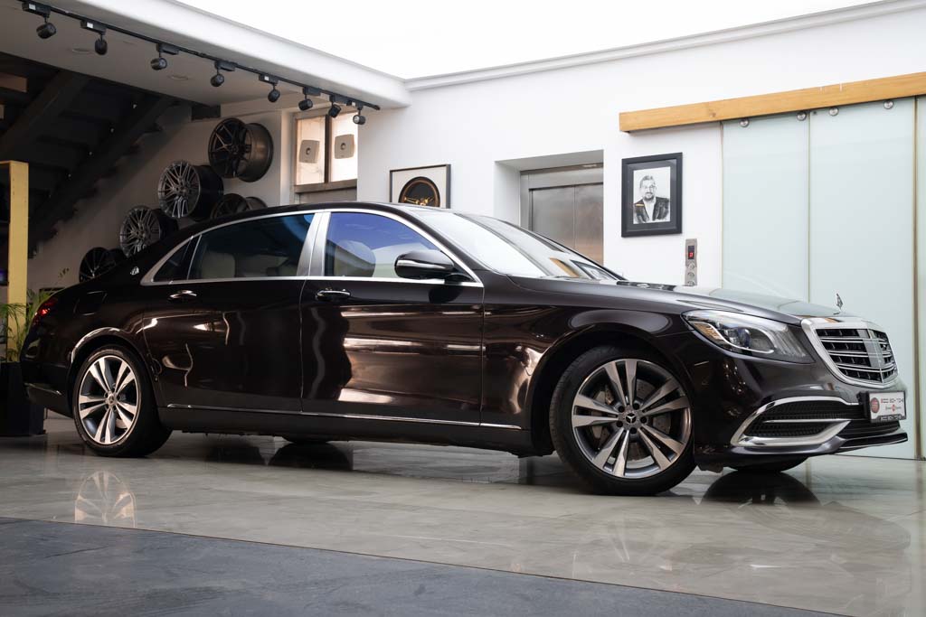 Mercedes Maybach S560