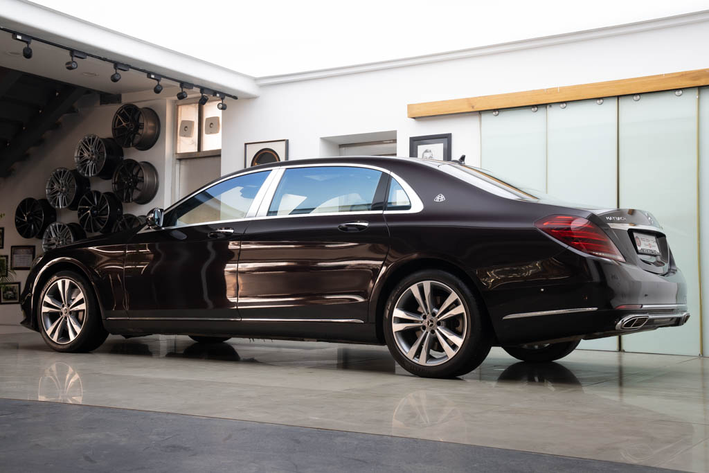 Mercedes Maybach S560