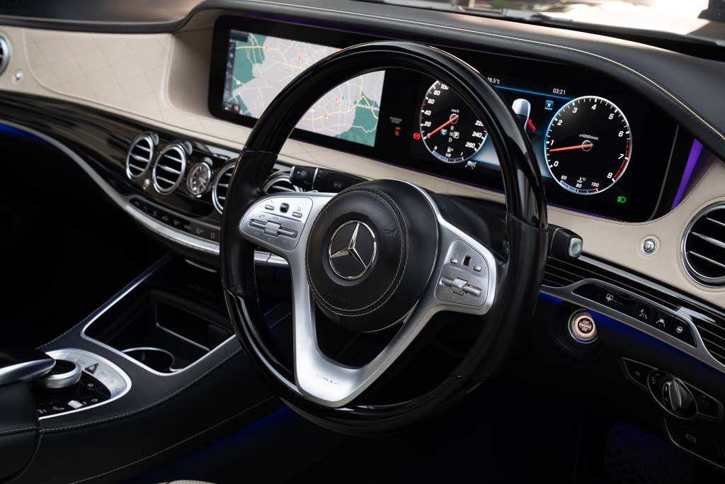 Mercedes Maybach S560