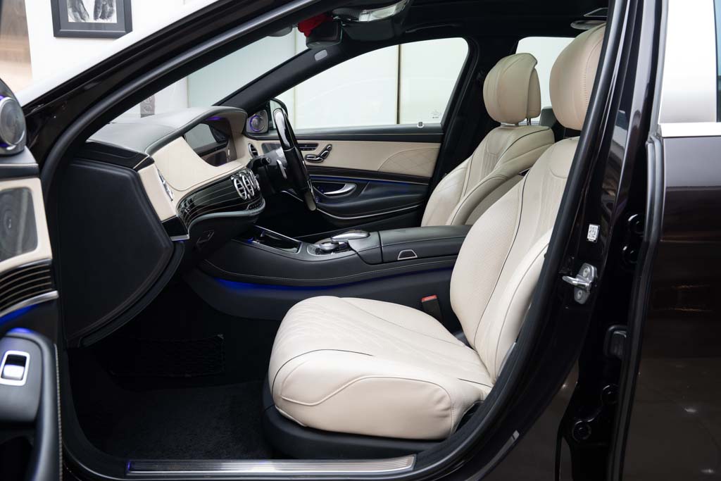 Mercedes Maybach S560