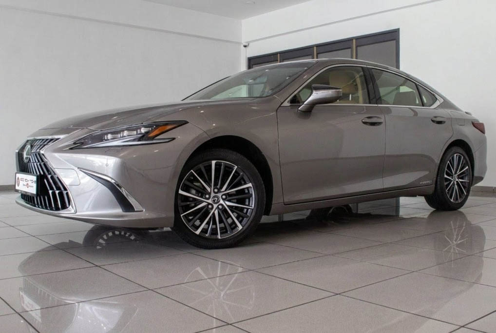 Lexus ES300h Luxury 