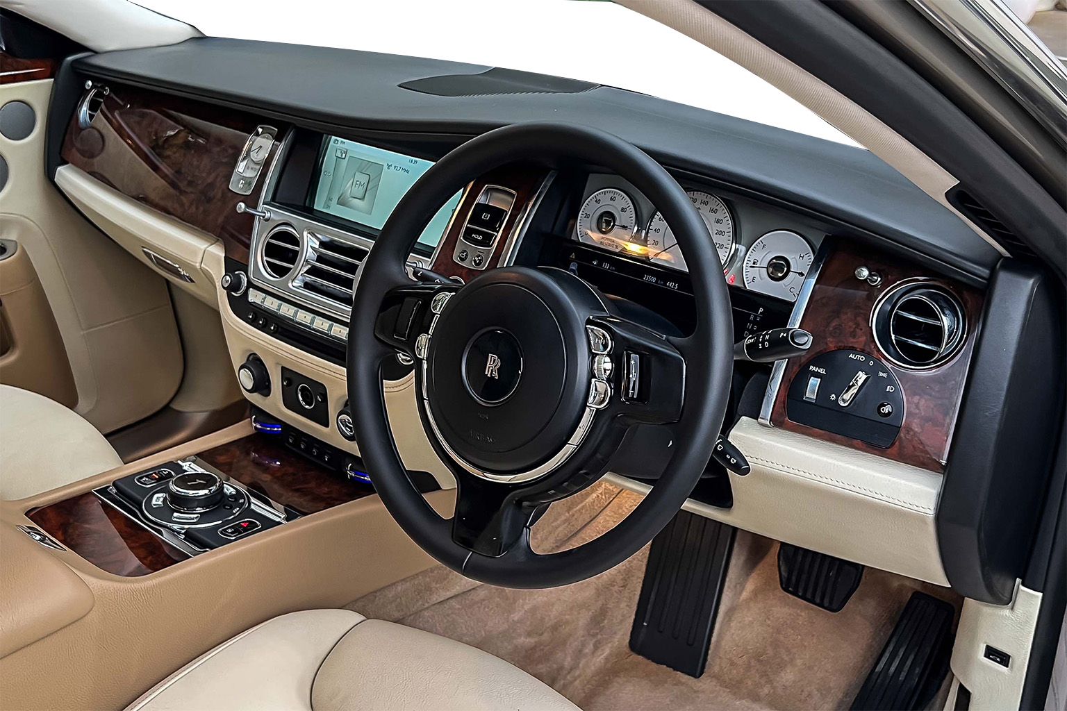 ROLLS ROYCE GHOST SERIES II EWB