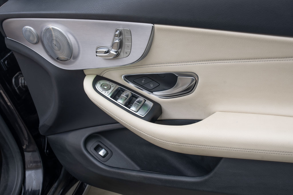 MERCEDES BENZ C300 CABRIOLET