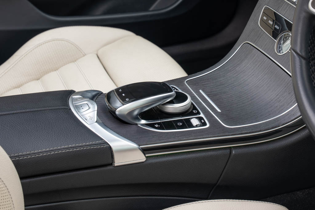 MERCEDES BENZ C300 CABRIOLET