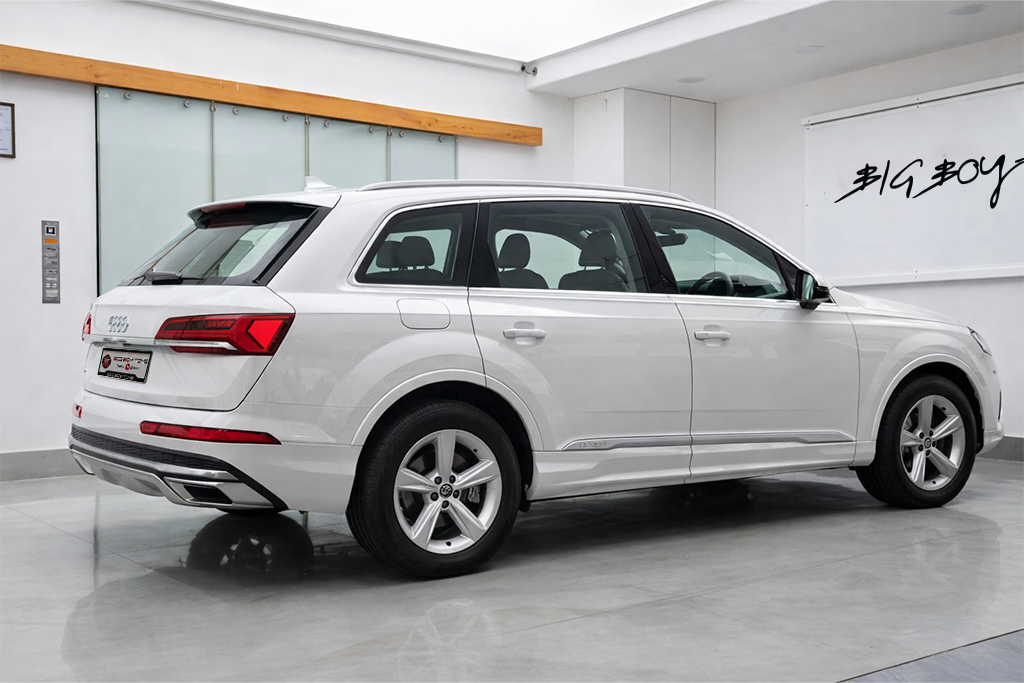 AUDI Q7 Premium Plus 55 TFSI