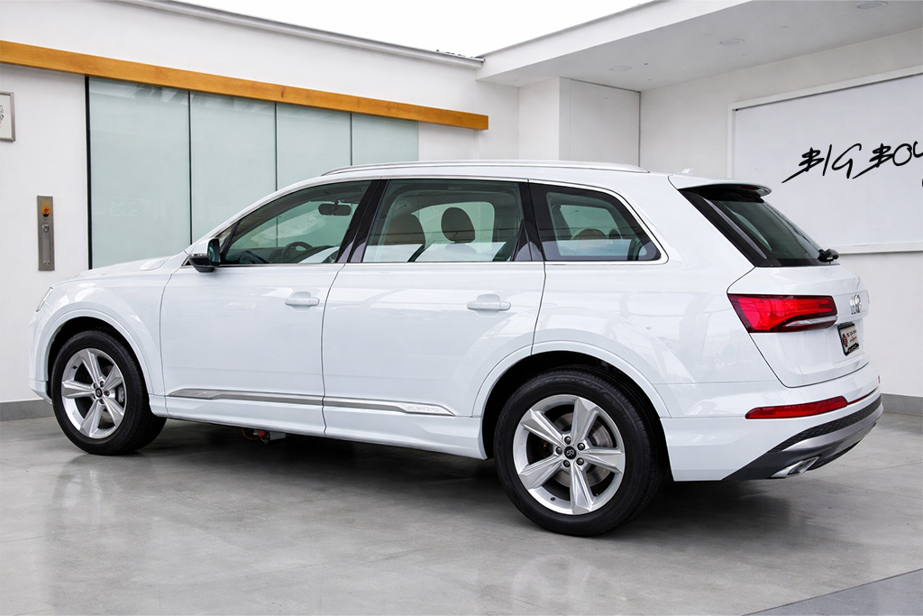 AUDI Q7 Premium Plus 55 TFSI