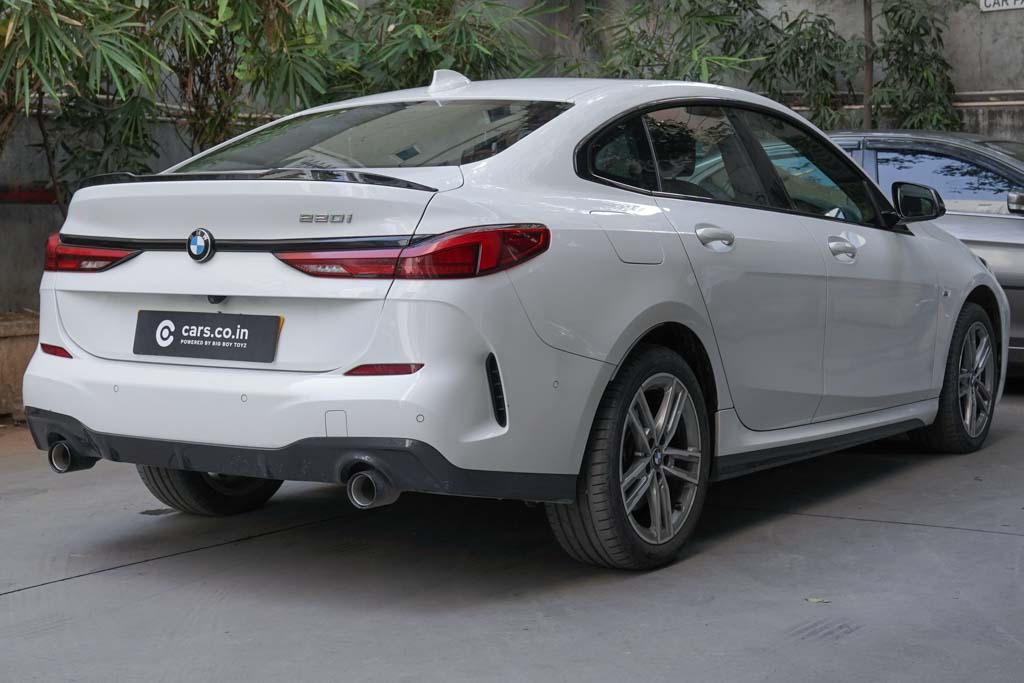 BMW 220i M Sport Shadow Edition