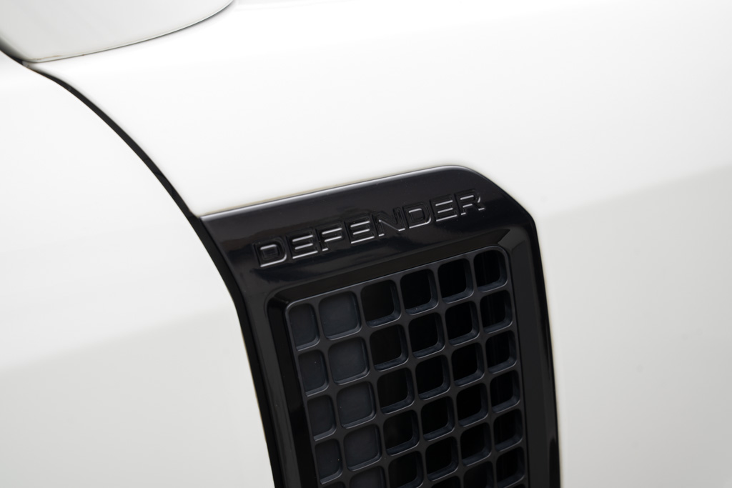 DEFENDER 5.0L 110 X Dynamic HSE