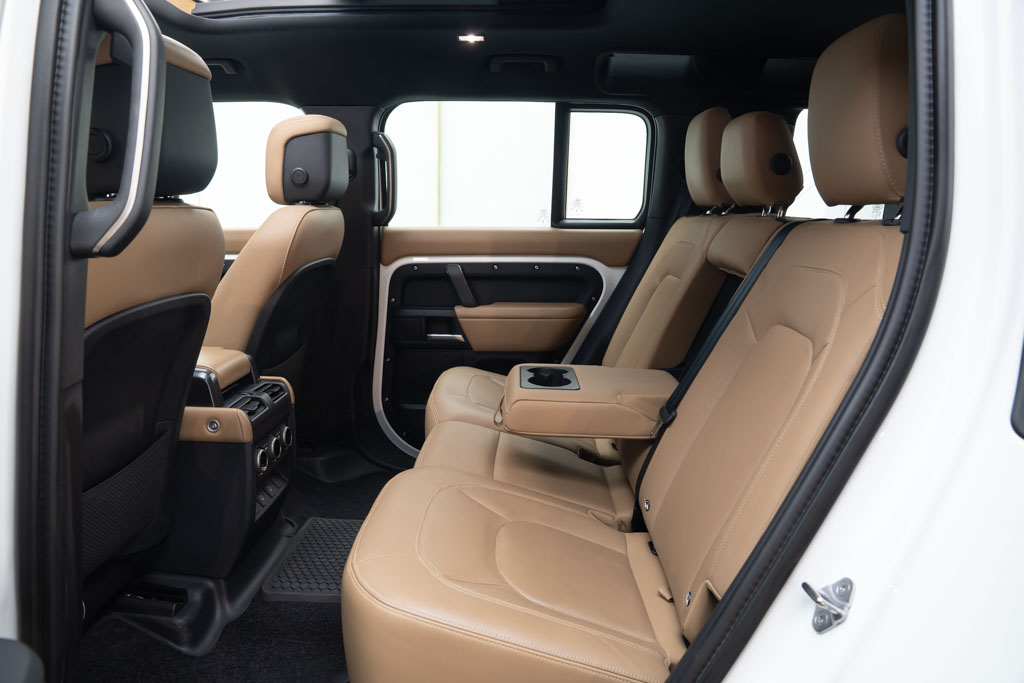 DEFENDER 5.0L 110 X Dynamic HSE