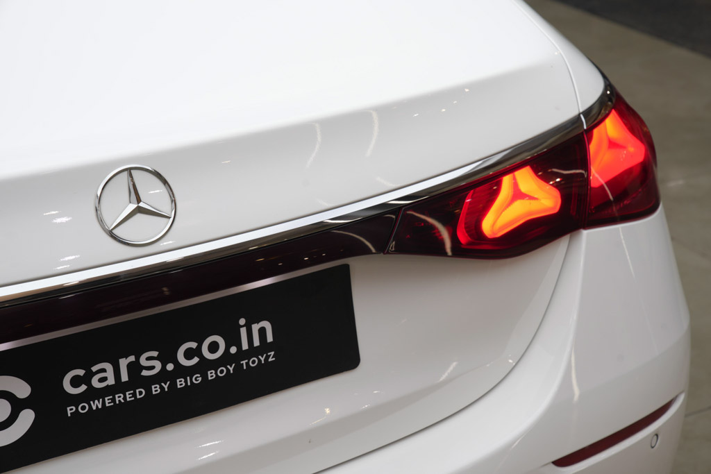 Mercedes Benz E200