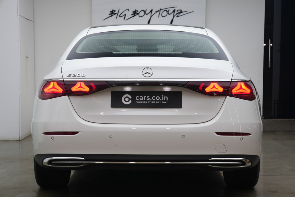 Mercedes Benz E200