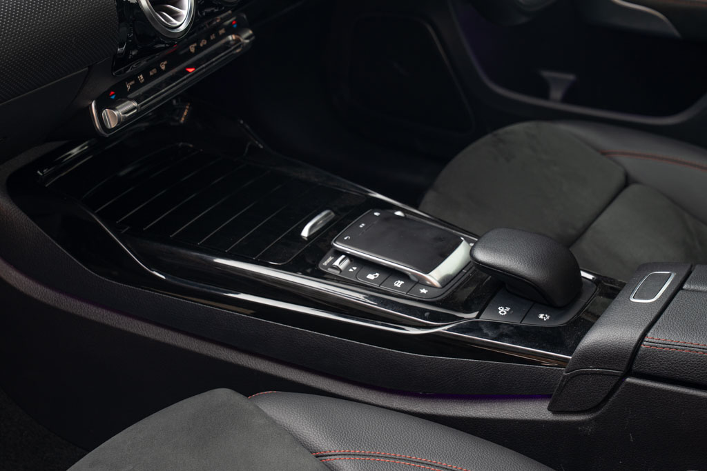 MERCEDES AMG A35 4MATIC