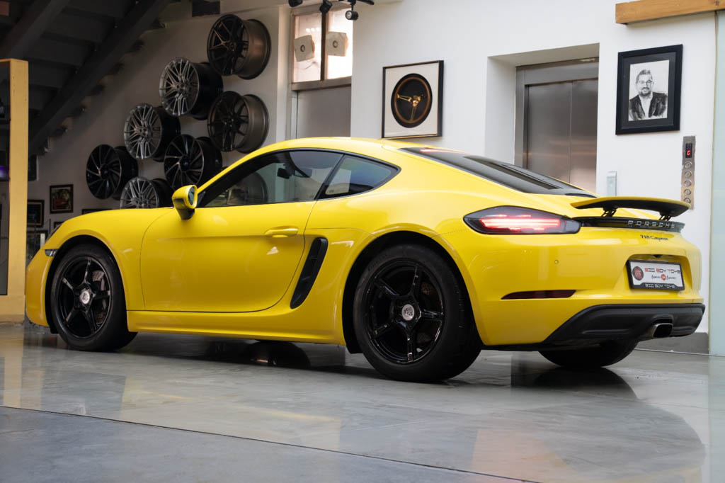 Porsche 718 Cayman