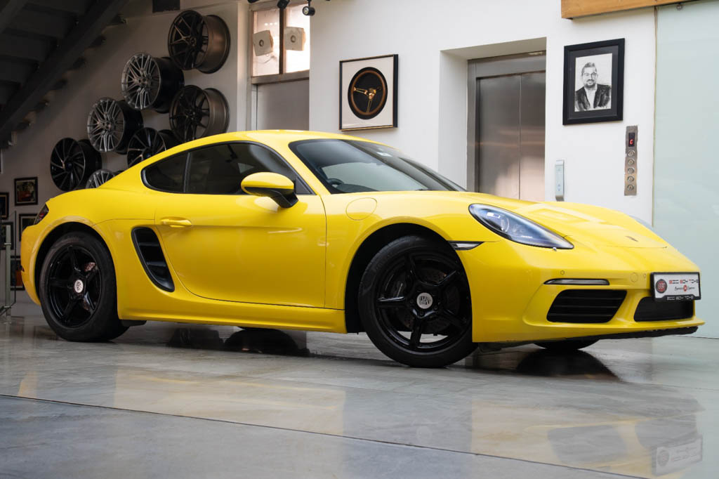 Porsche 718 Cayman